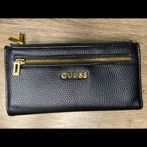 BLACK GUESS WALLET